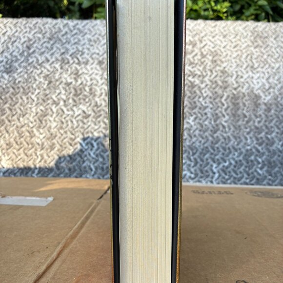 Fourth Wing Original Hardcover Empyrean Series Rebecca Yarros - Picture 4 of 7